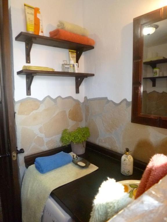 Toro Vista Casita - 1-2 Bedrooms Sayalonga Esterno foto